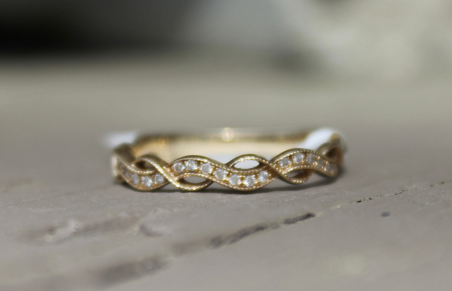 14kyg Braided Diamond Band