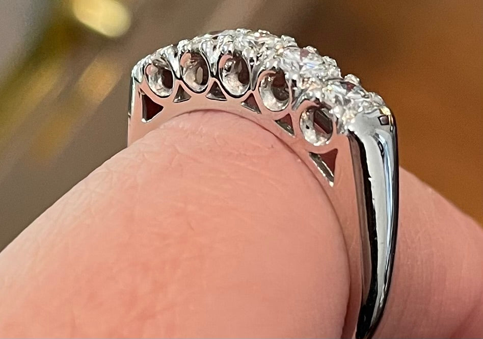 14kwg 1950's Diamond Band