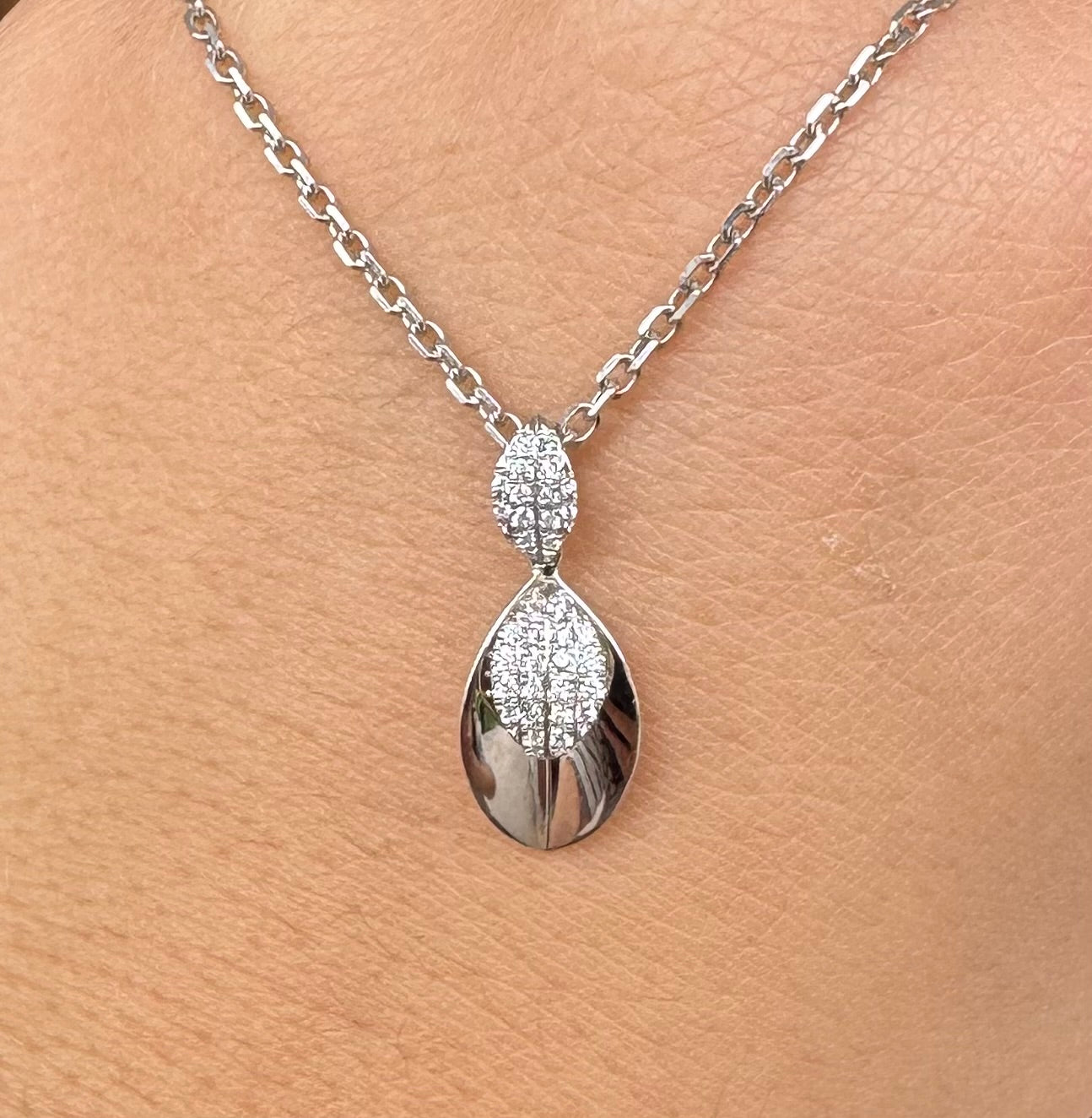 14kwg Diamond Leaf Pendant