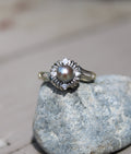 14kwg Black Pearl & Diamond Ring