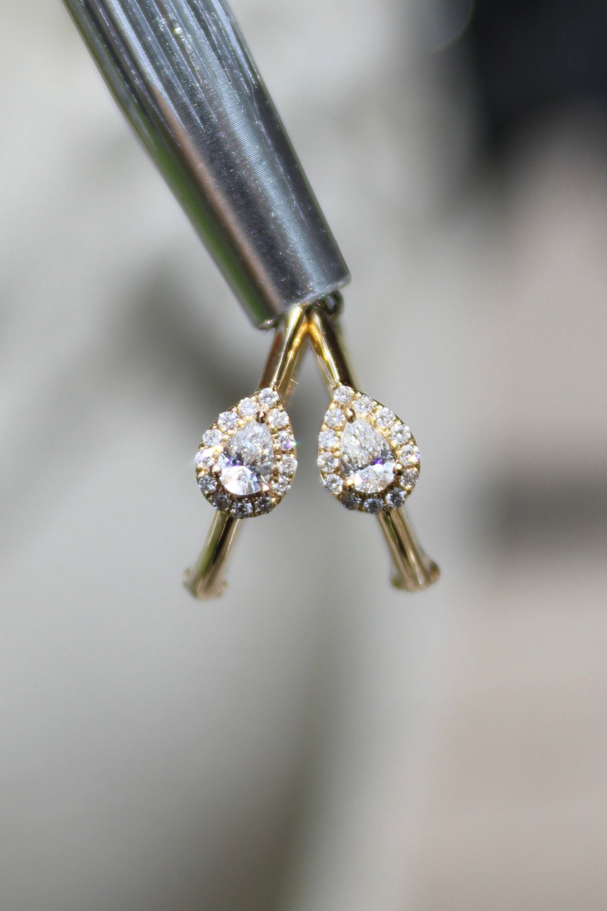 14kyg 0.28ctw Diamond Huggie Earrings