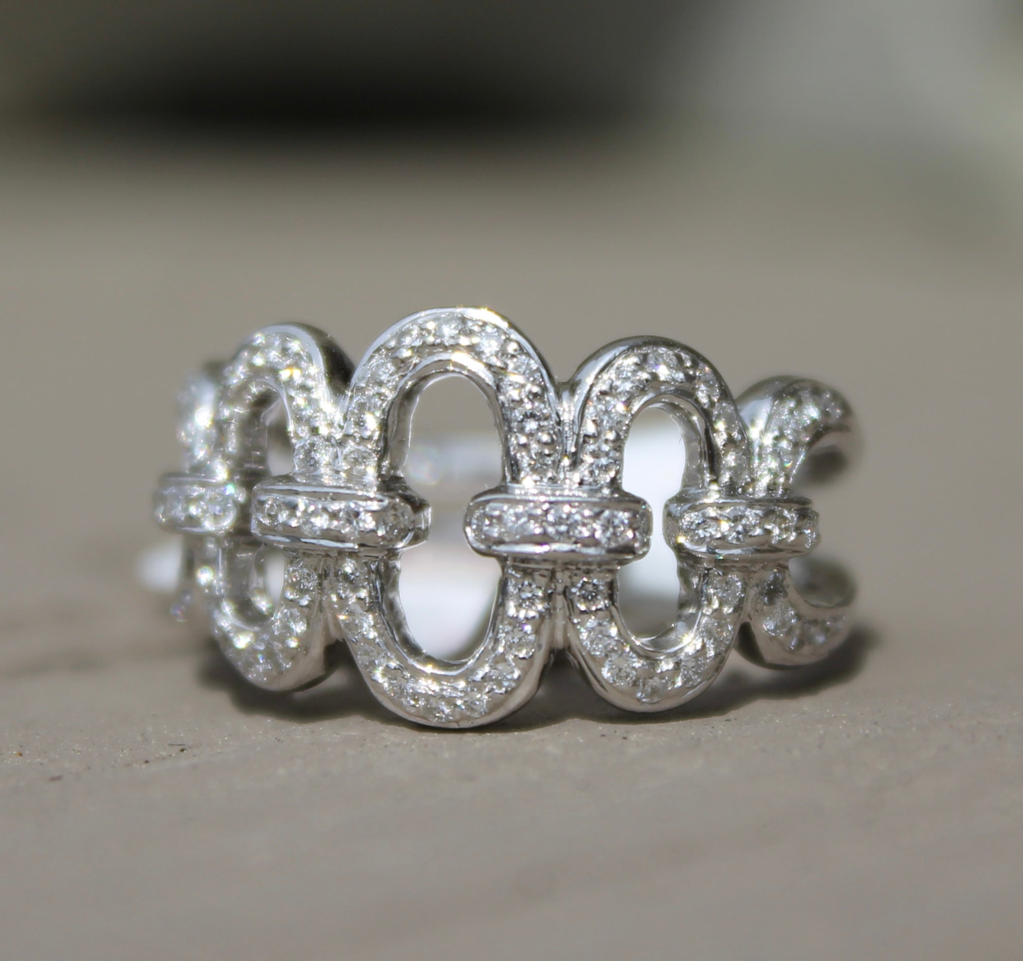 18kwg 0.44ctw Diamond Band