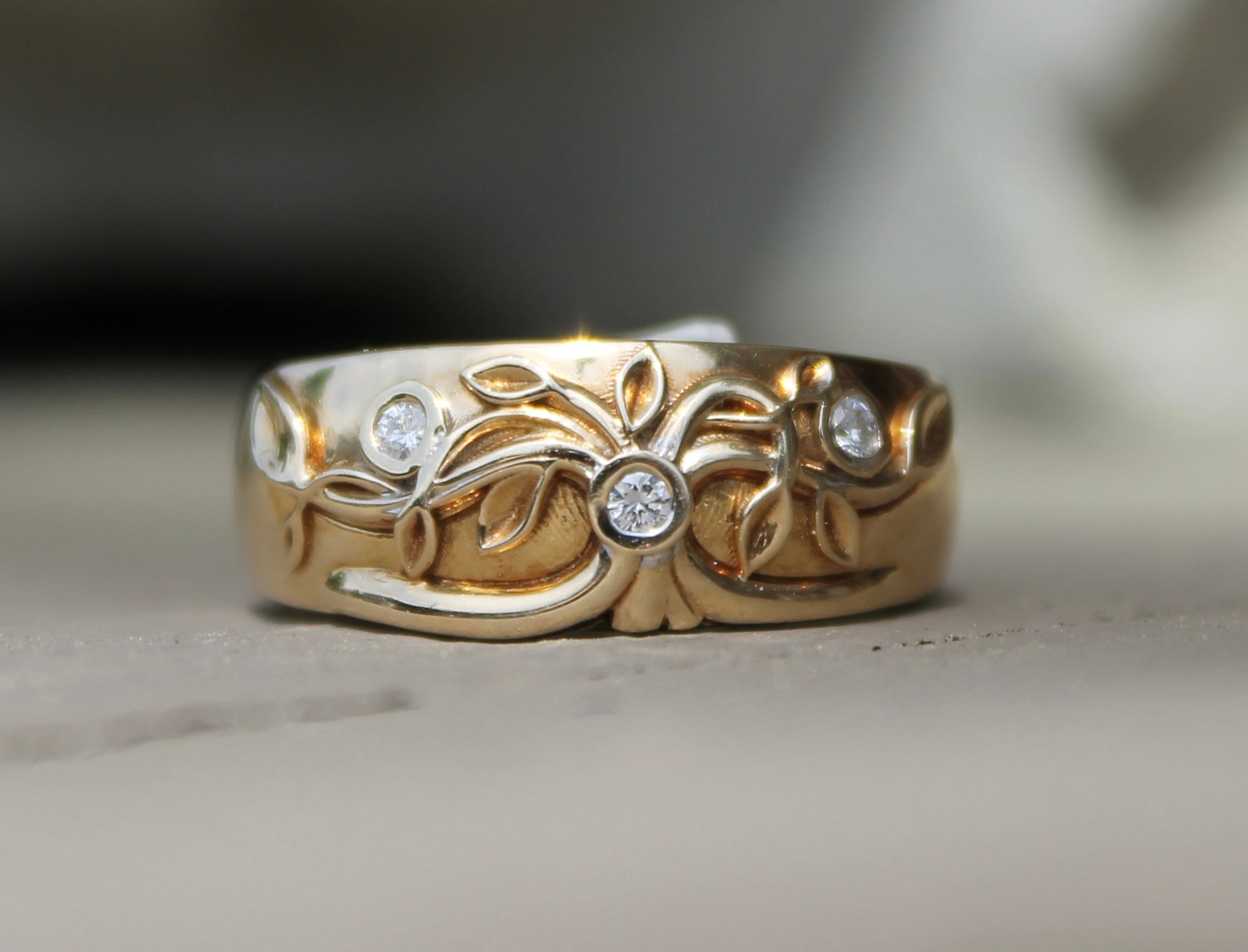 14kyg Tree of Life Diamond Band