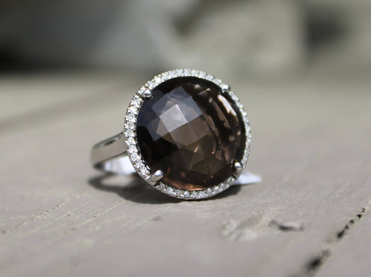 14kwg Smokey Quartz & Diamond Ring