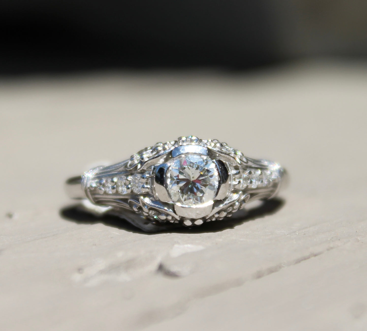 14kwg Vintage Style Ring