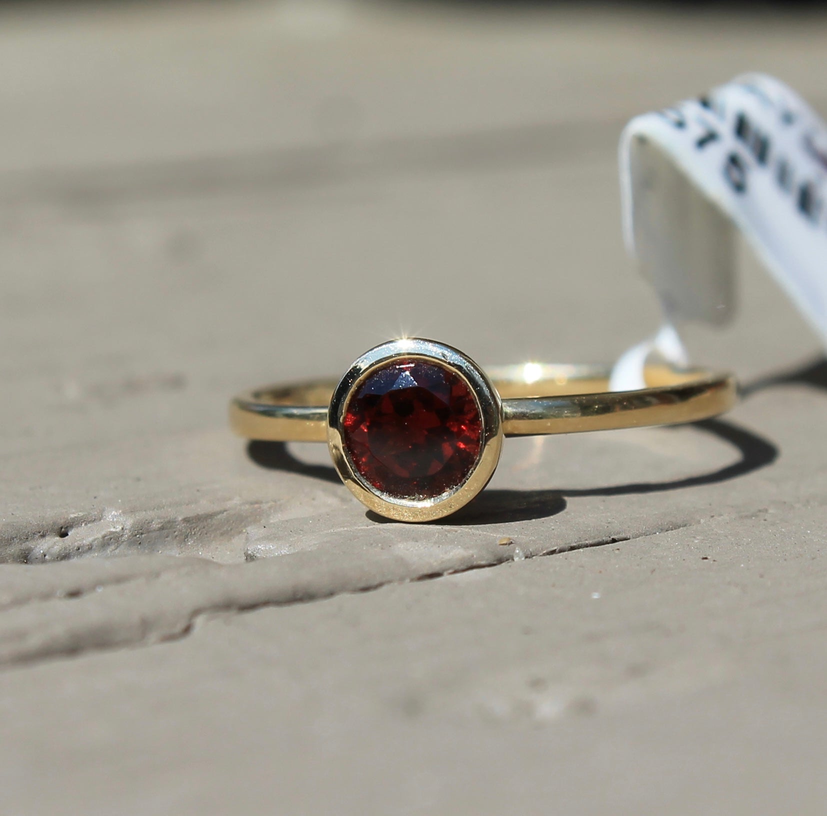 14kyg Bezel Set Garnet Ring