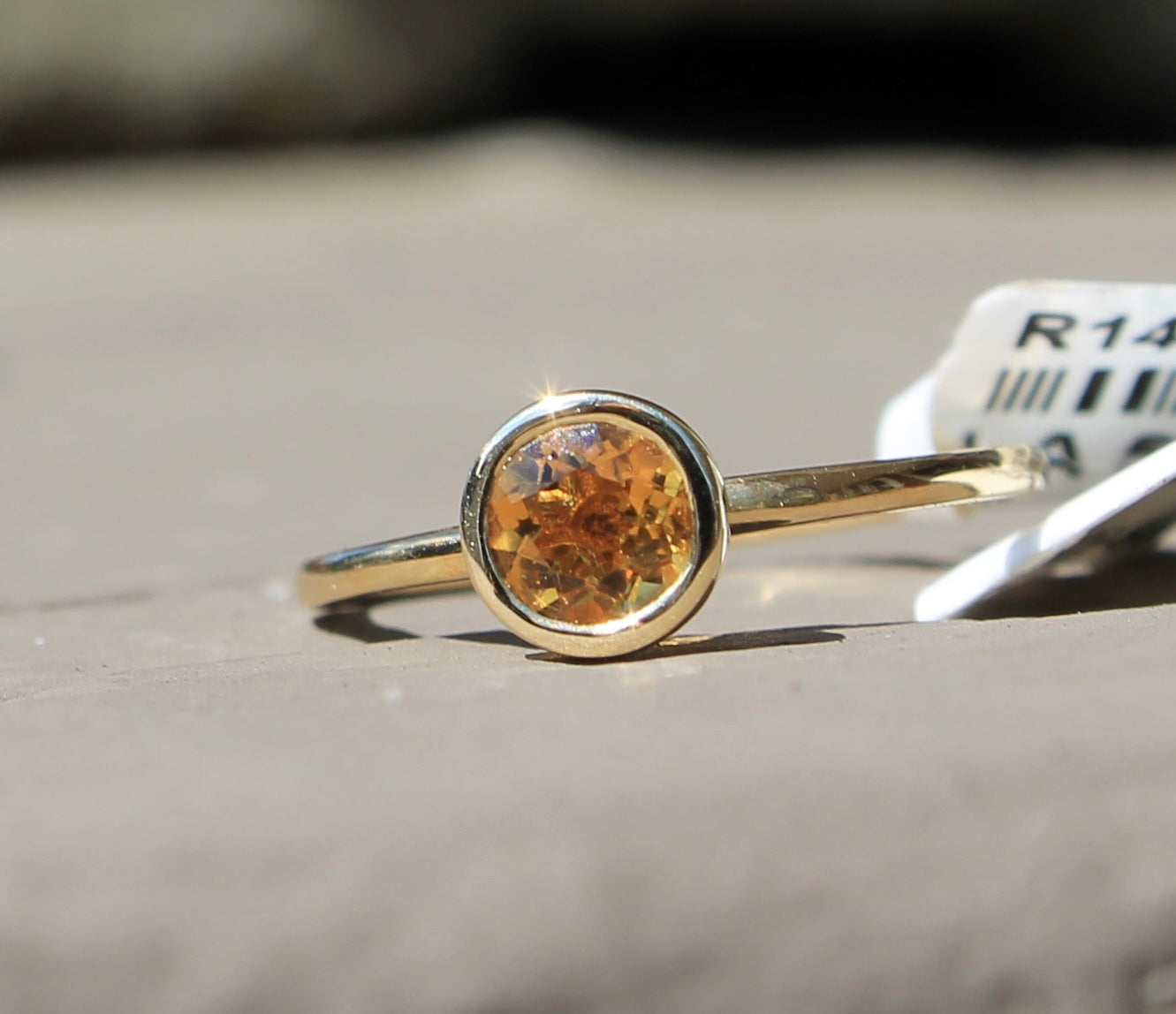 14kyg Bezel Set Citrine Ring