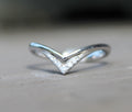 14kwg Chevron Diamond Ring