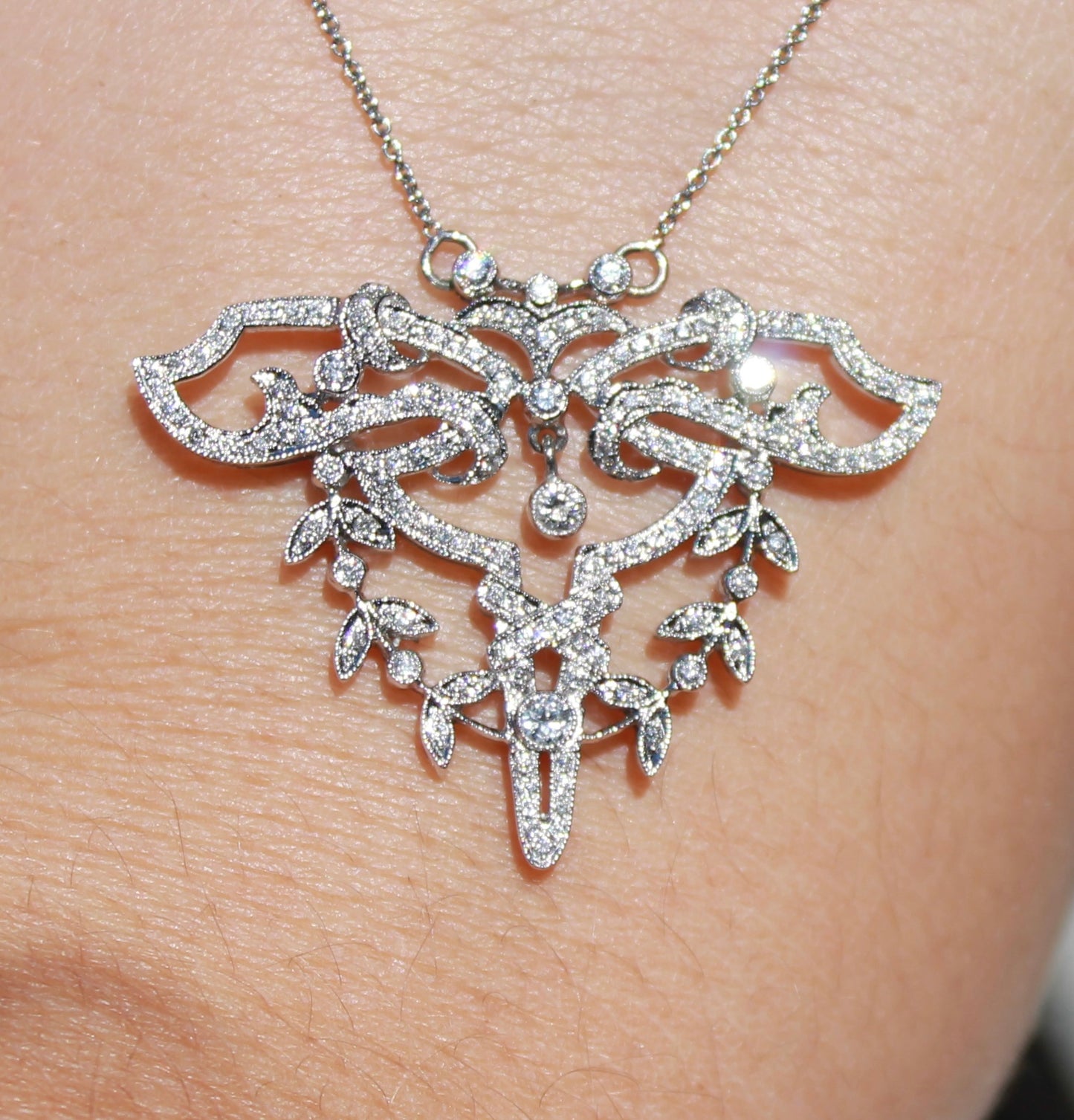 18kwg Dragonfly Necklace