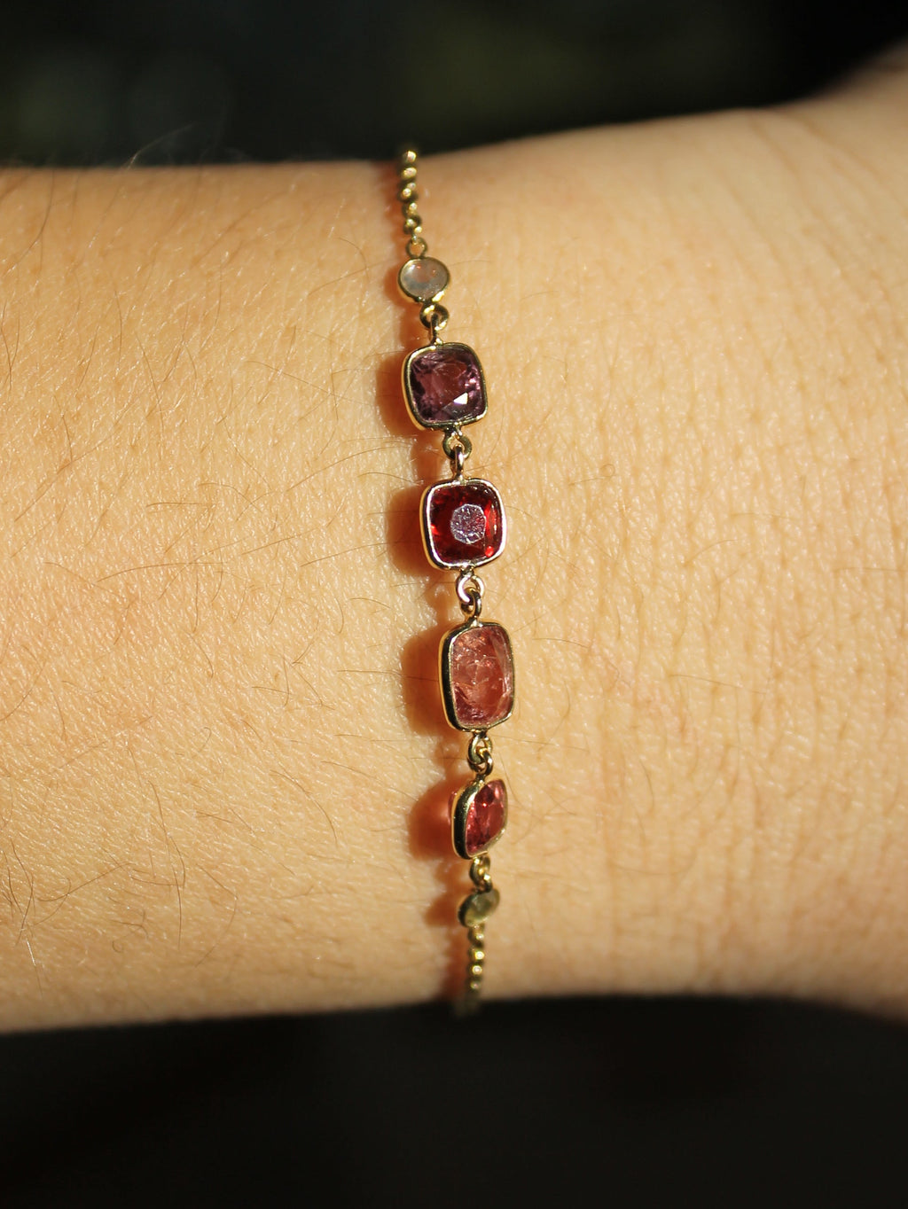 18kyg Natural Burma Spinel & Diamond Bracelet