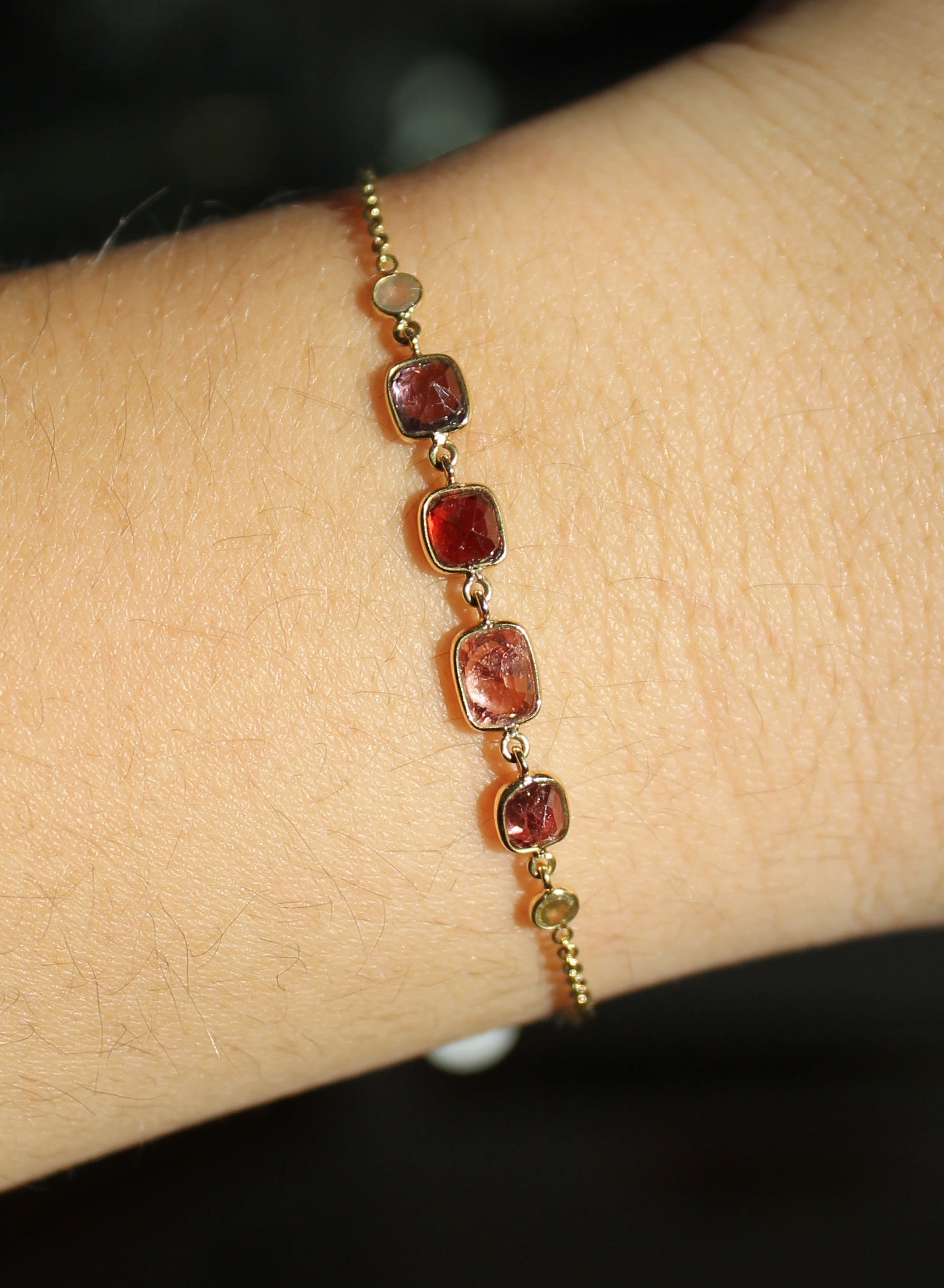 18kyg Natural Burma Spinel & Diamond Bracelet