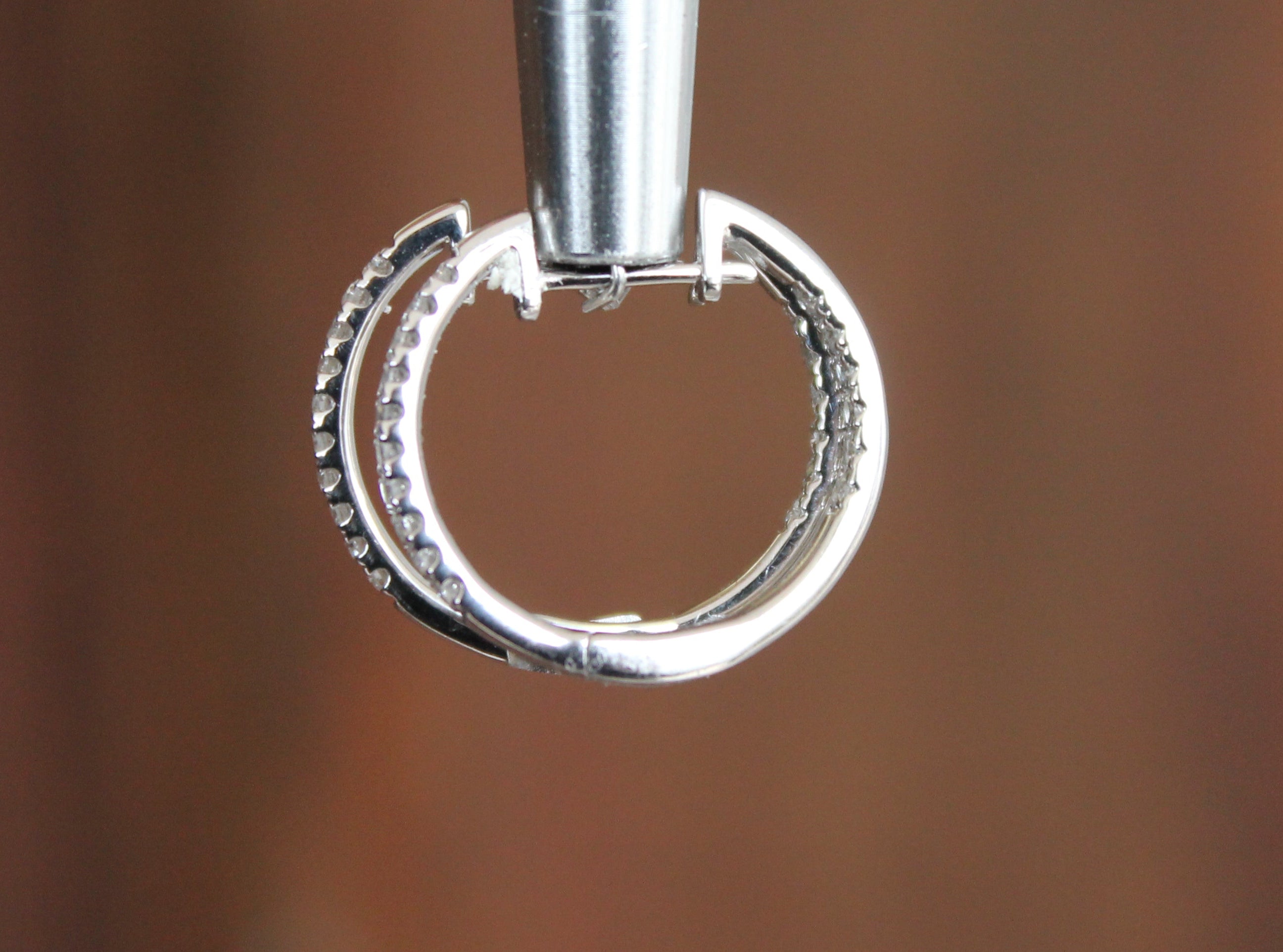 14kwg 0.25ctw Diamond Diamond In/Out Hoops