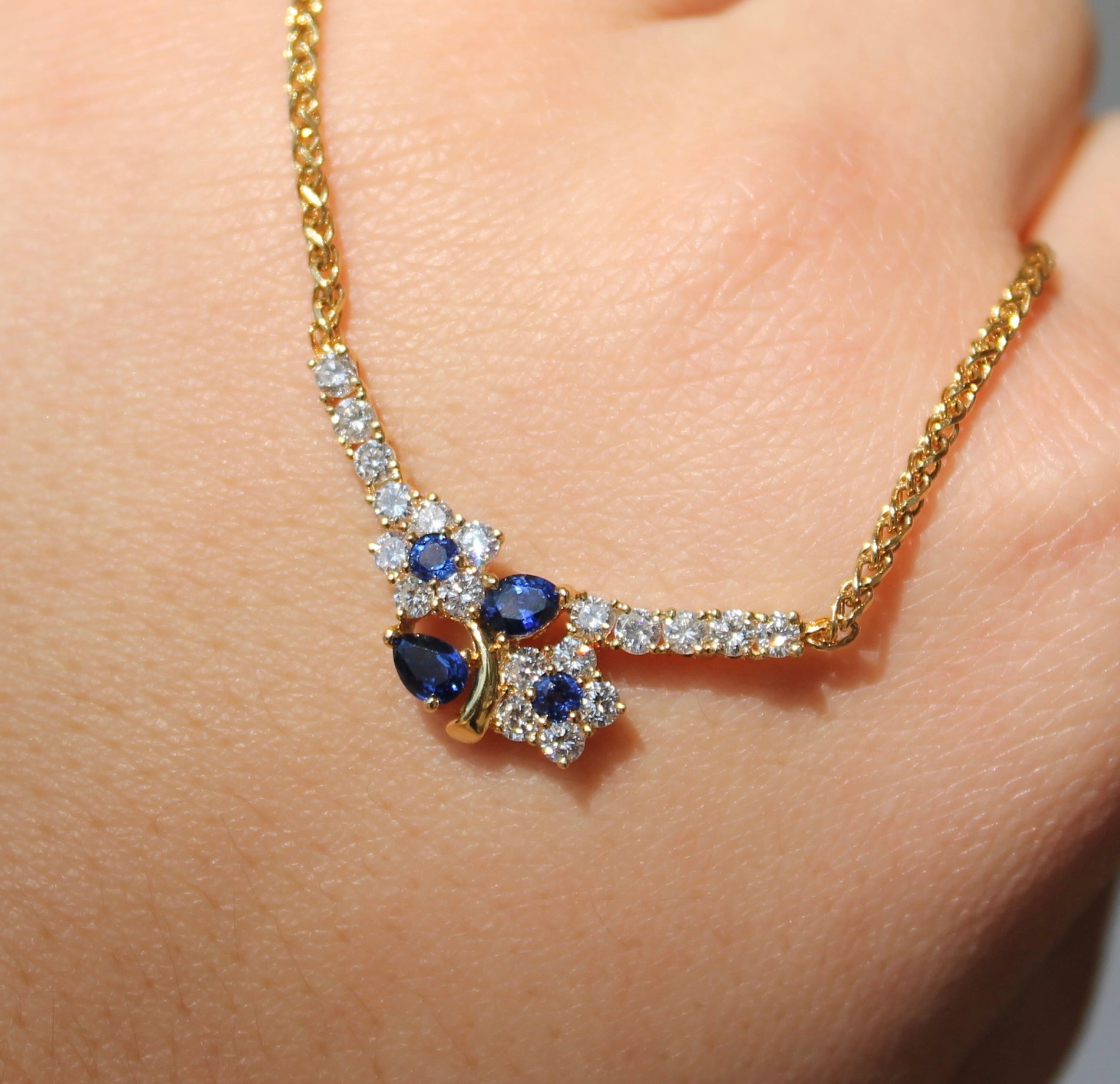 18ky Floral Sapphire & Diamond Necklace