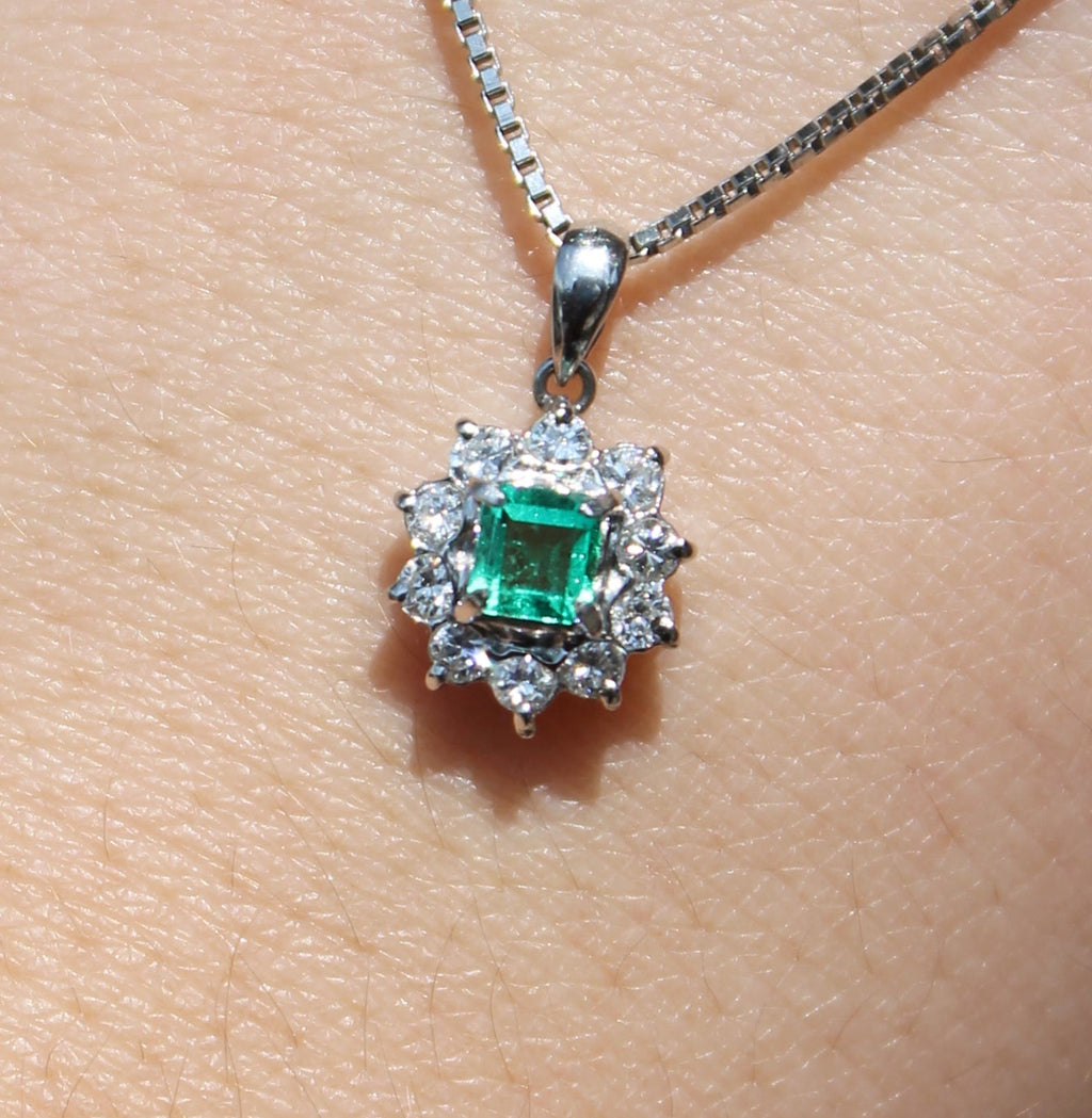 Platinum Emerald Diamond Necklace