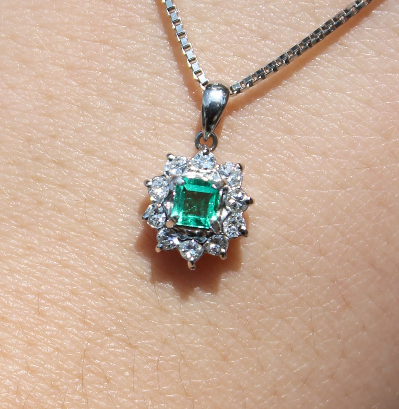 Platinum Emerald Diamond Necklace
