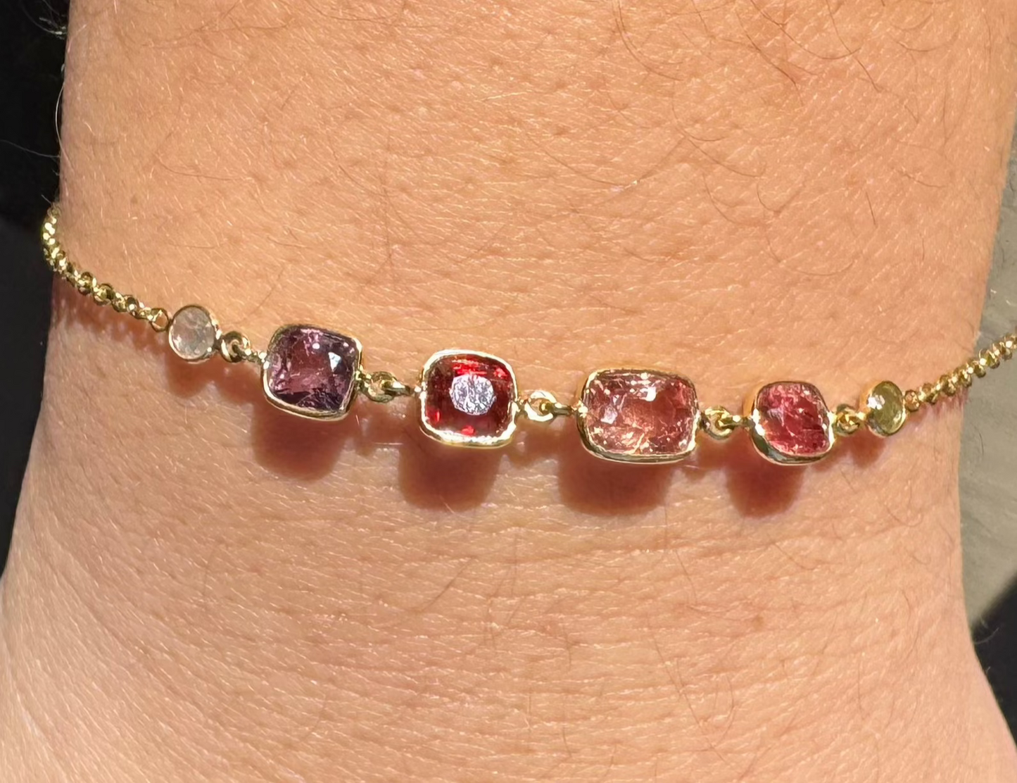 18kyg Natural Burma Spinel & Diamond Bracelet