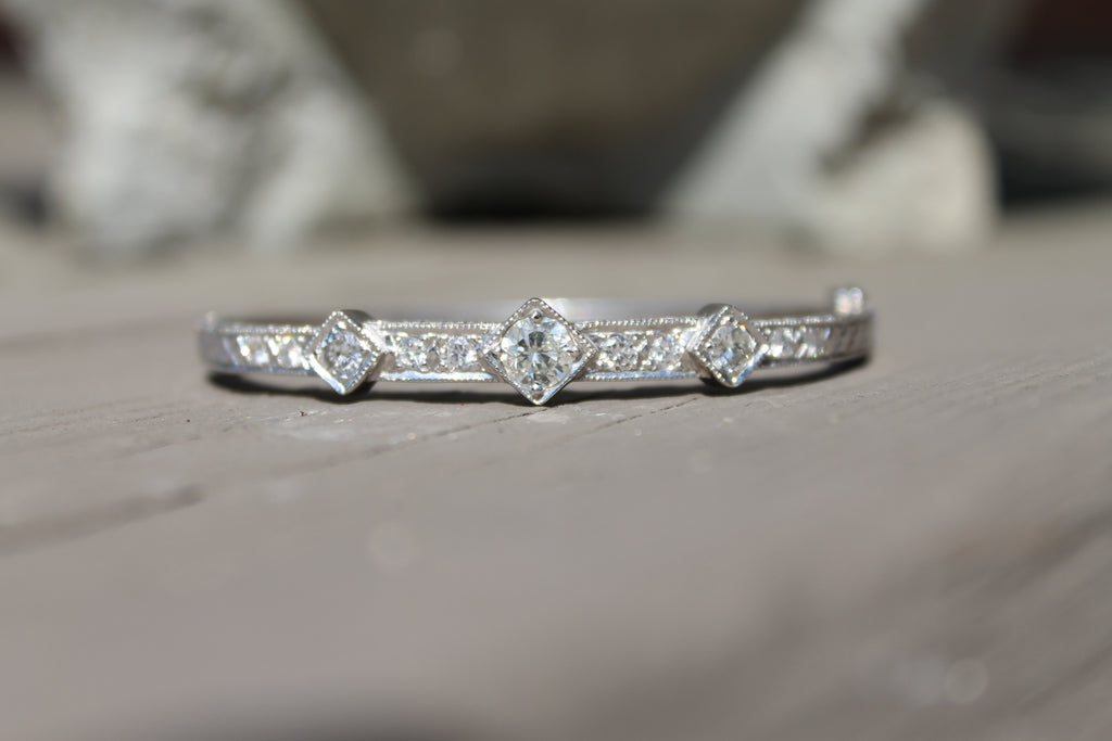 Diamond Hinged Bangle 3ctw 14kwg