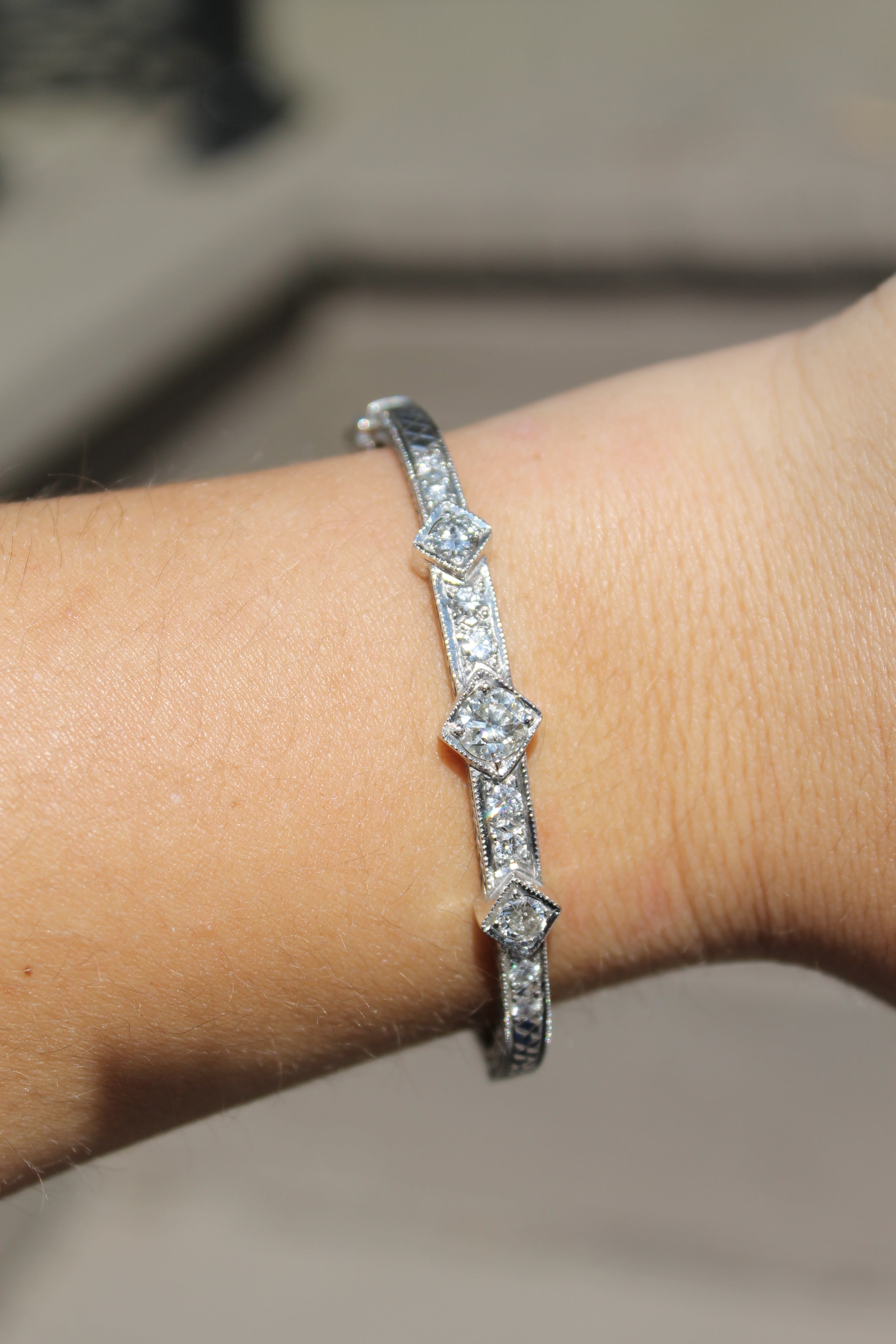 Diamond Hinged Bangle 3ctw 14kwg