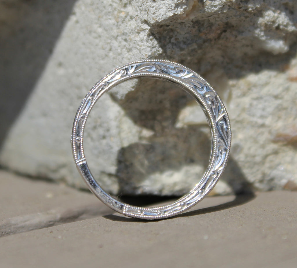 18kw Kirk Kara Sapphire & Diamond Band