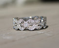 18kw 0.33ctw Fancy Diamond Band