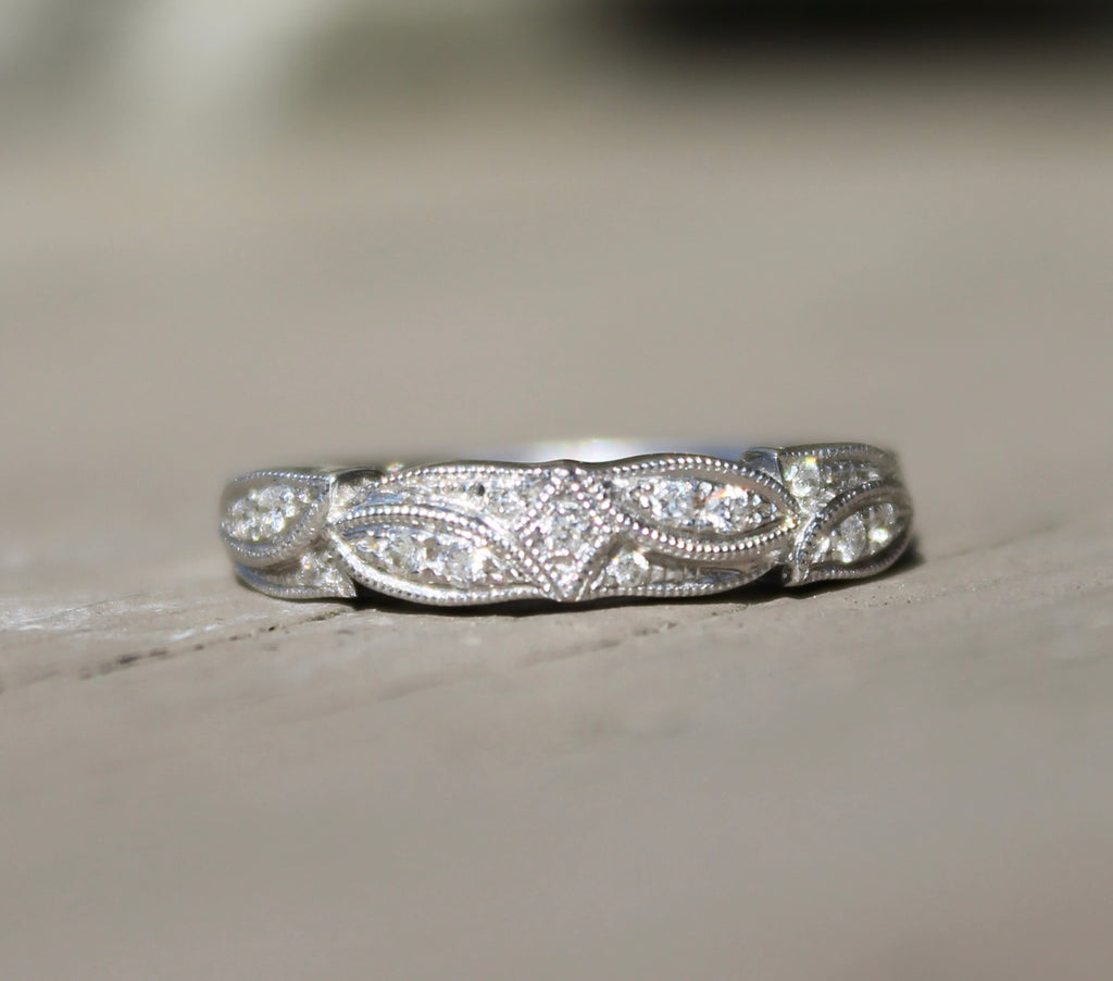 18kw Kirk Kara Floral Diamond Band