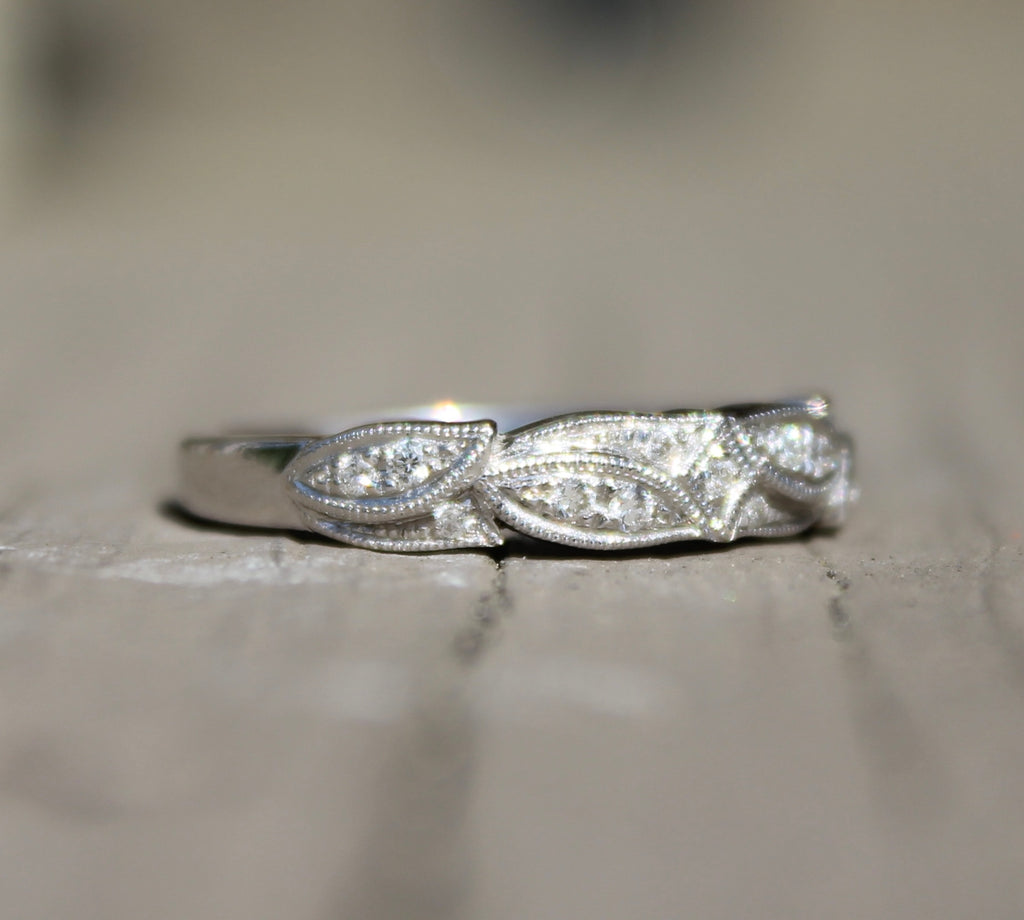 18kw Kirk Kara Floral Diamond Band