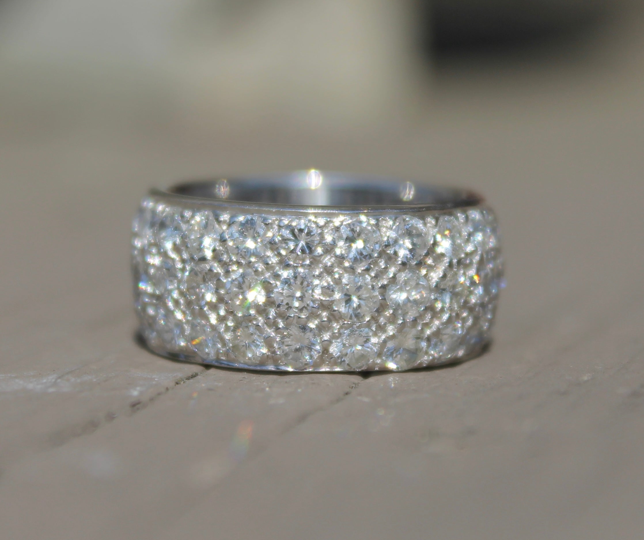 Diamond Band 2.6ctw SI-2 G/H 18kw