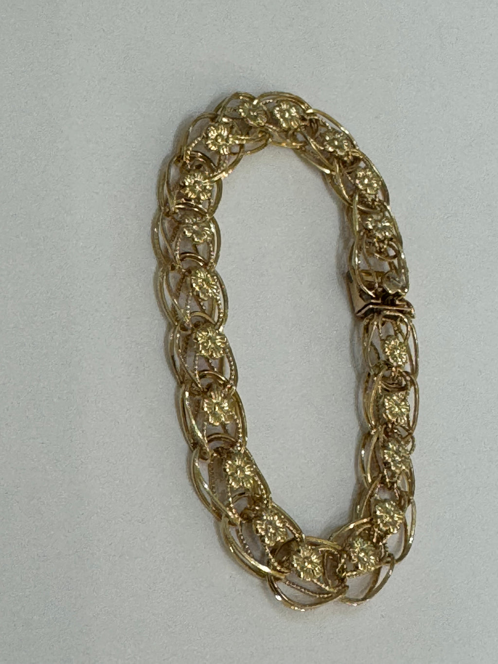 Floral Design Bracelet 14ky 7.25"