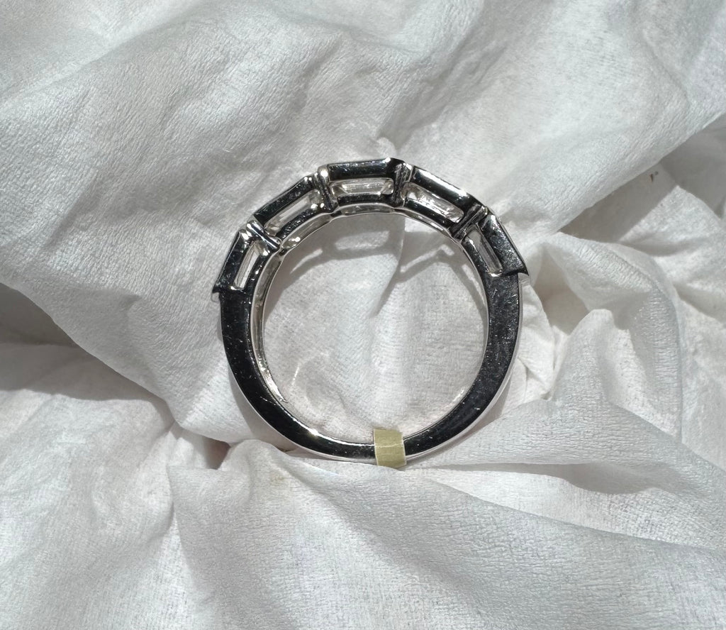 Emerald Cut Diamond Band 2.05ctw SI1 H 18kw