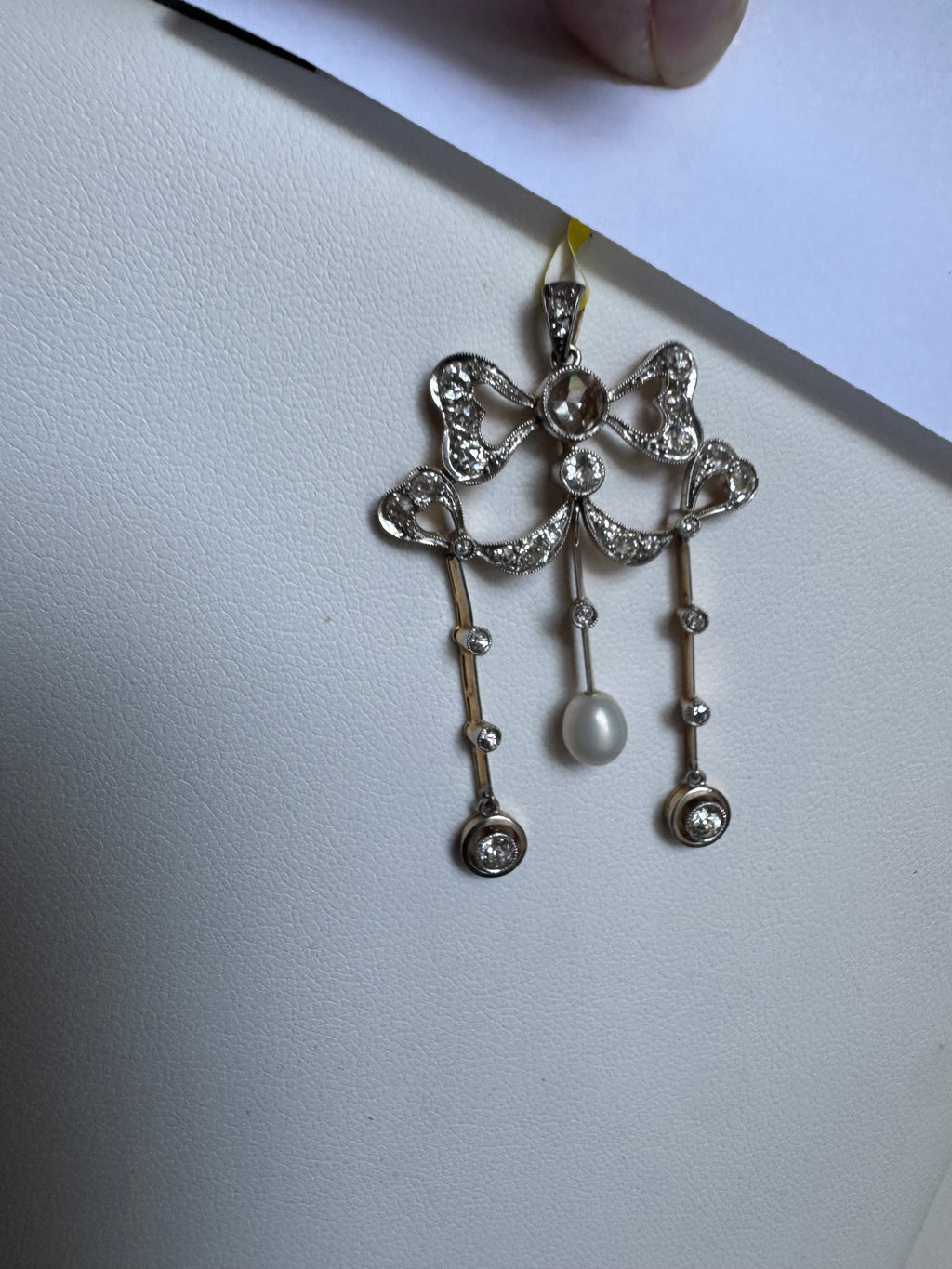 Vintage Diamond Pendant 18k 1.1ctw